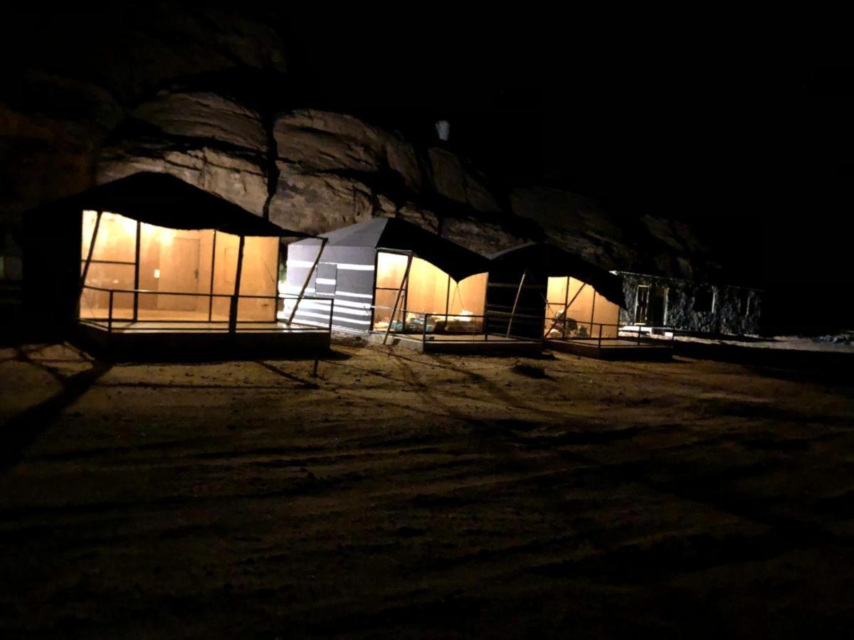 Wadi Rum Moon Camp Exterior photo