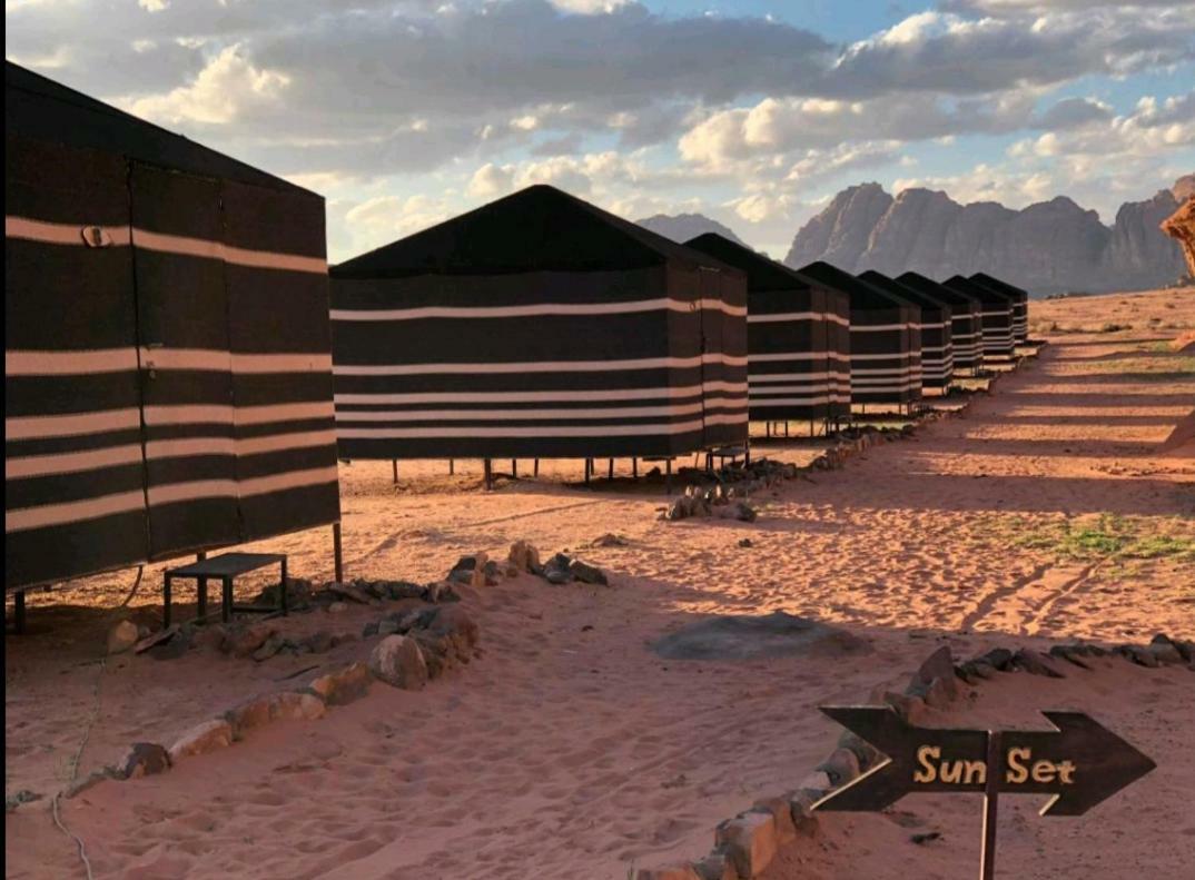 Wadi Rum Moon Camp Exterior photo