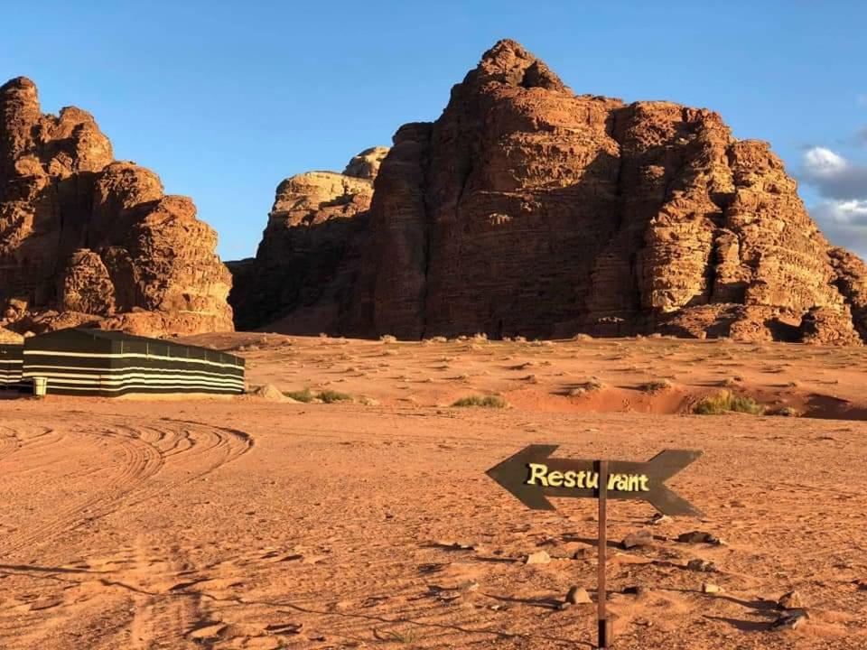 Wadi Rum Moon Camp Exterior photo